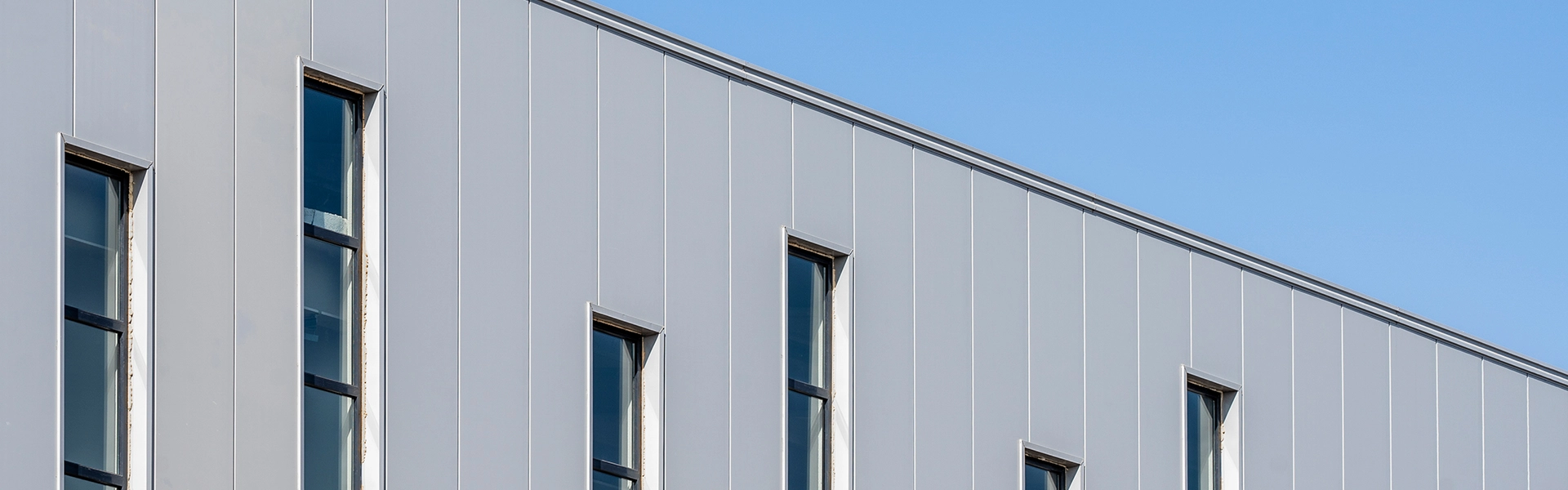 Связаться с нами