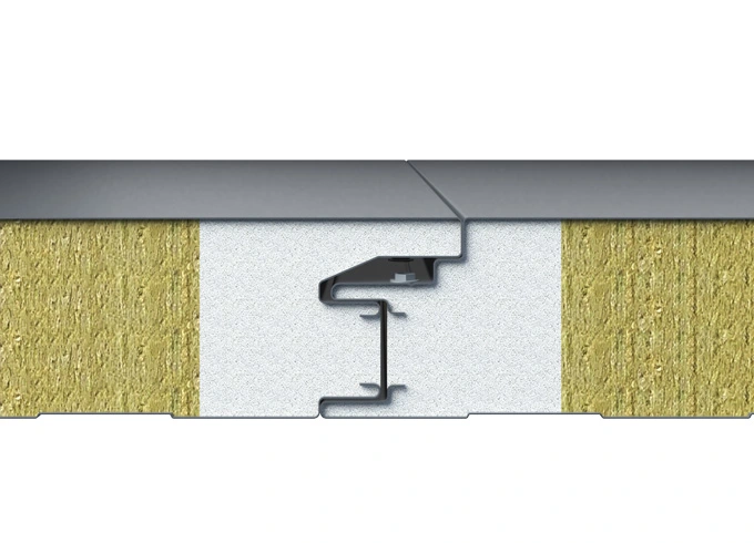 Панель с металлическим плакировкой